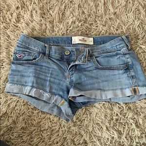 Hollister regular waisted size 3 jean shorts